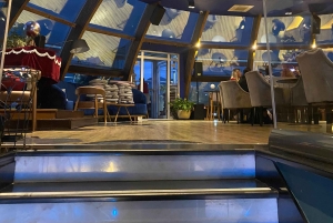 Тирана: между светом и тьмой