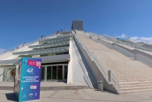 Тирана: между светом и тьмой