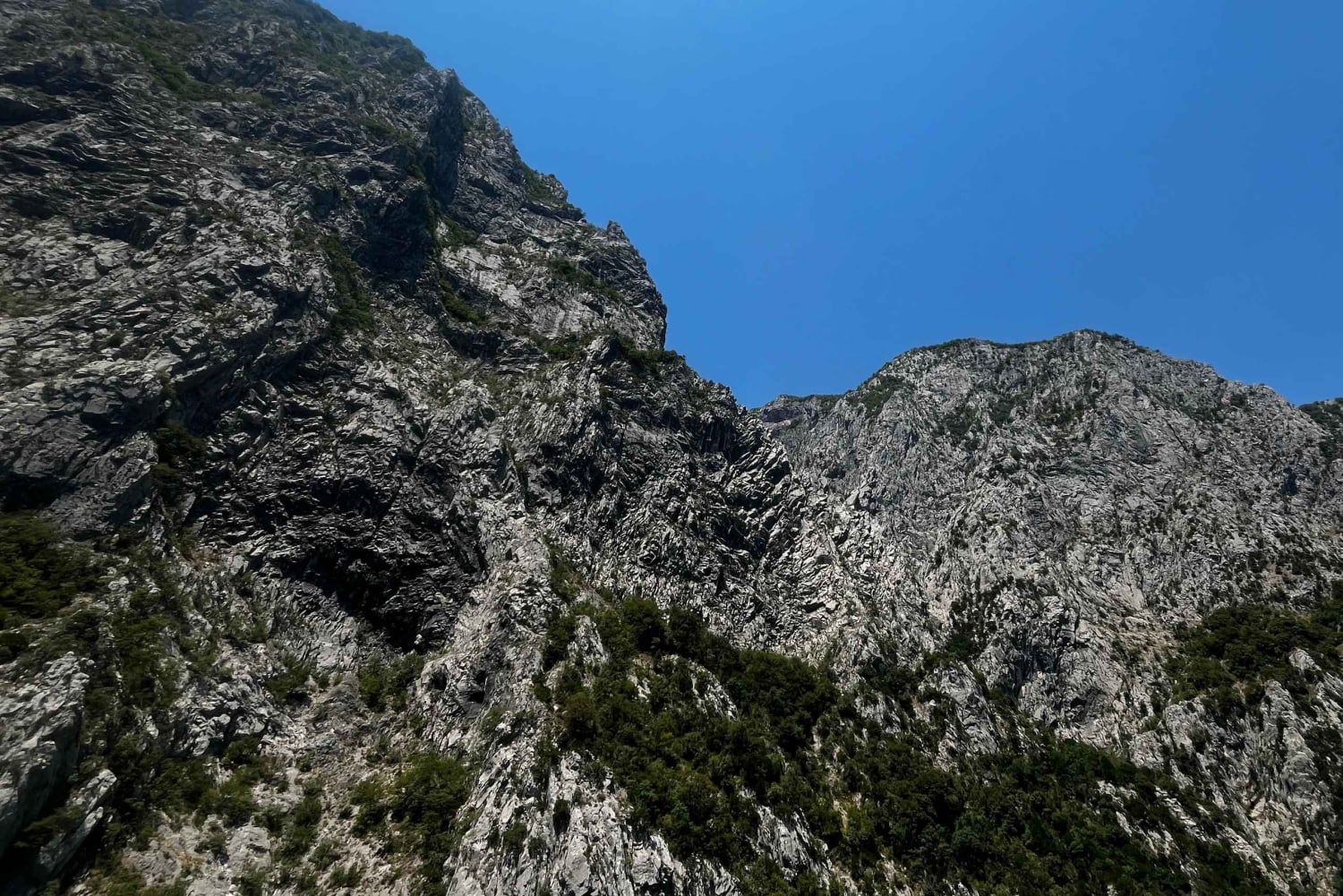 Nationale parken Valbona en Thethi: 3-daagse privéwandeltocht met gids