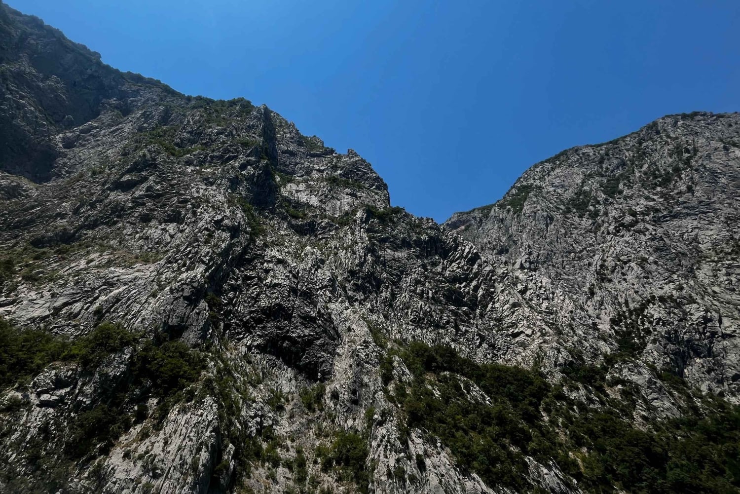 Nationale parken Valbona en Thethi: 3-daagse privéwandeltocht met gids