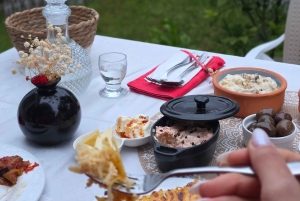 地元の庭園でのベジタリアンアルバニア料理ツアー – シュコダー