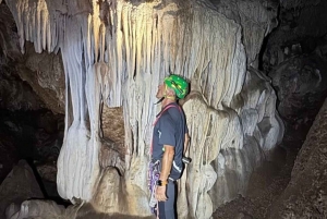 Wędrówka po wiosce Velça: wodospad Rasa i jaskinie