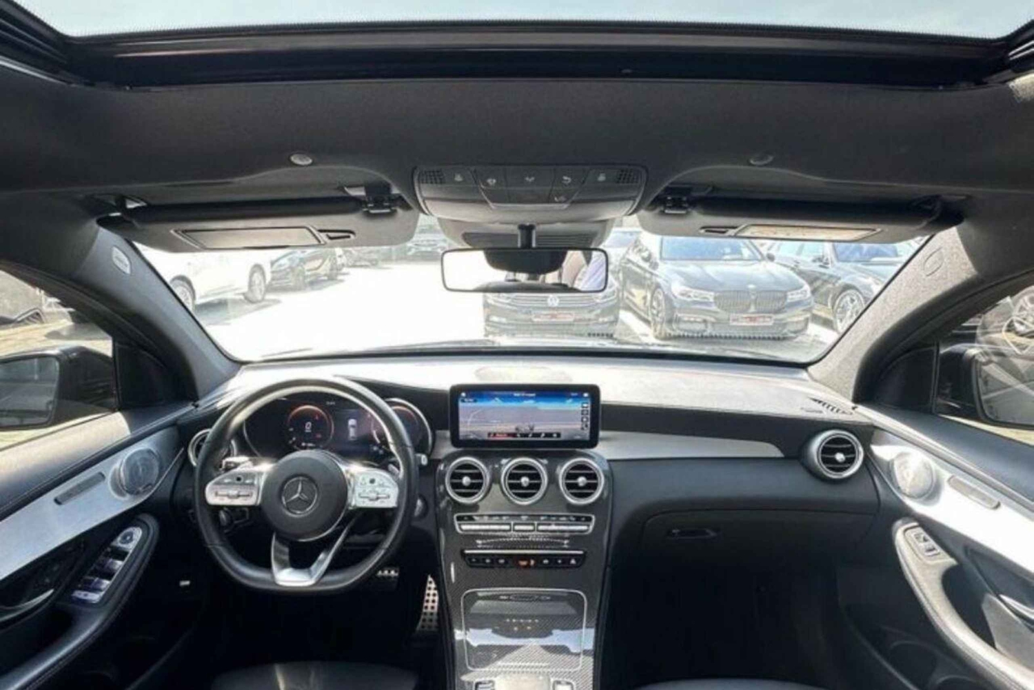 VIP Transfer från Tirana/Golem/Durres & Flygplats till Vlore.