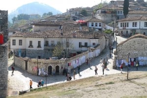 Visita Berat in una gita di un giorno da Saranda
