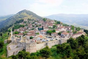 Besuche Berat bei einem Tagesausflug von Saranda aus