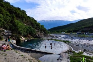 Besök Permet Thermal Baths och Tepelena Castle
