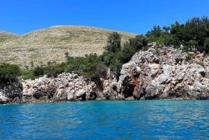 De Vlore: Excursão de lancha rápida à caverna Haxhi Ali com mergulho com snorkel