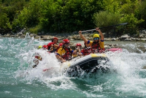 Vlora: Langarica Canyon, Bënja Baths & Rafting Tour