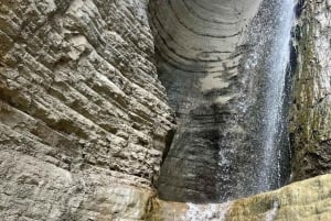 Vlora: Langarica-kanjoni, Bënja-kylpylä ja koskenlaskuretki