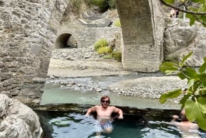 Vlora: Langarica-kanjoni, Bënja-kylpylä ja koskenlaskuretki