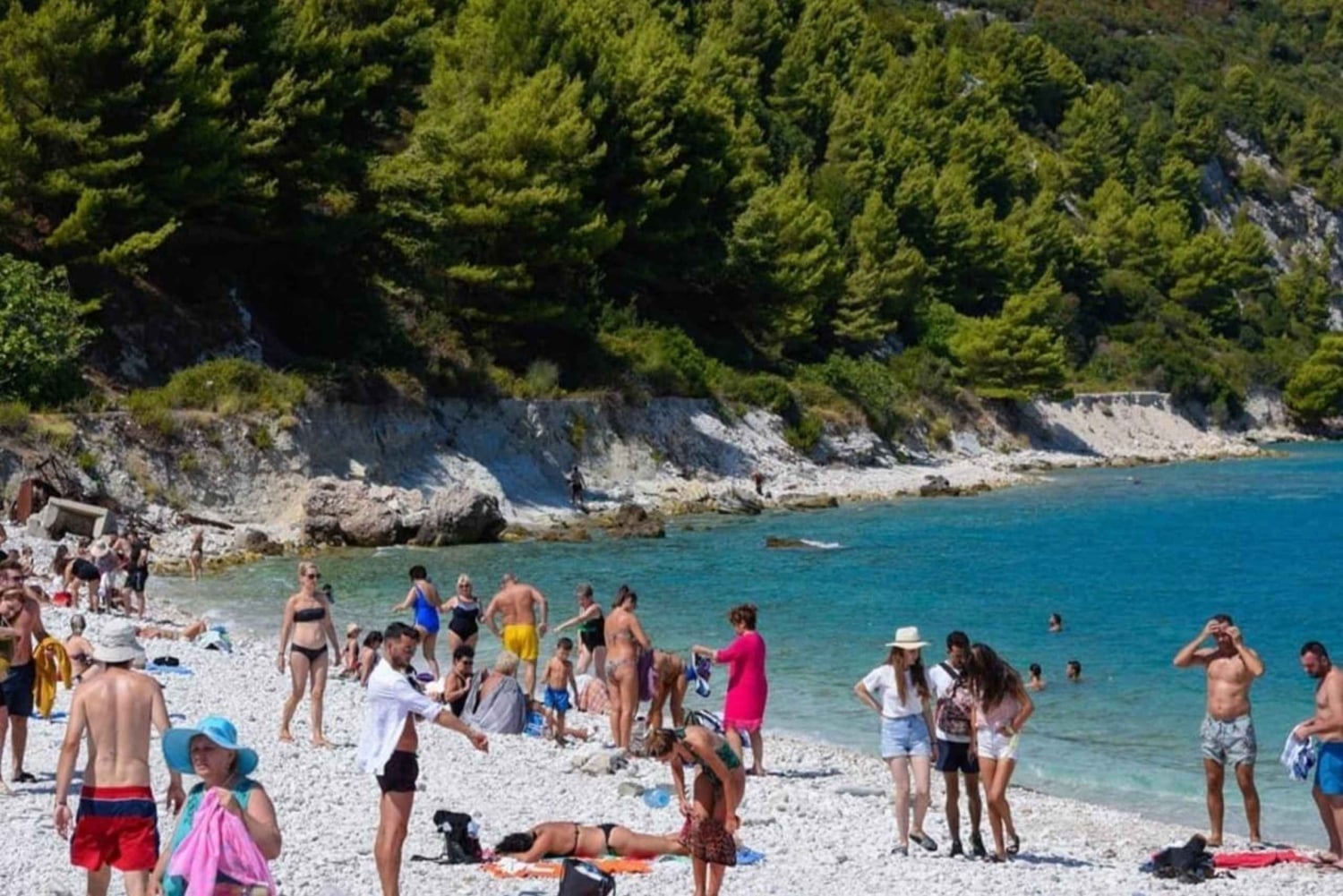 Vlora piratskipstur Sazan-øya og Karaburun