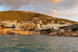 Vlora: venekierros auringonlaskussa viinin ja paikallisten hedelmien kera