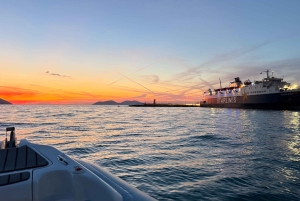 Vlora: venekierros auringonlaskussa viinin ja paikallisten hedelmien kera