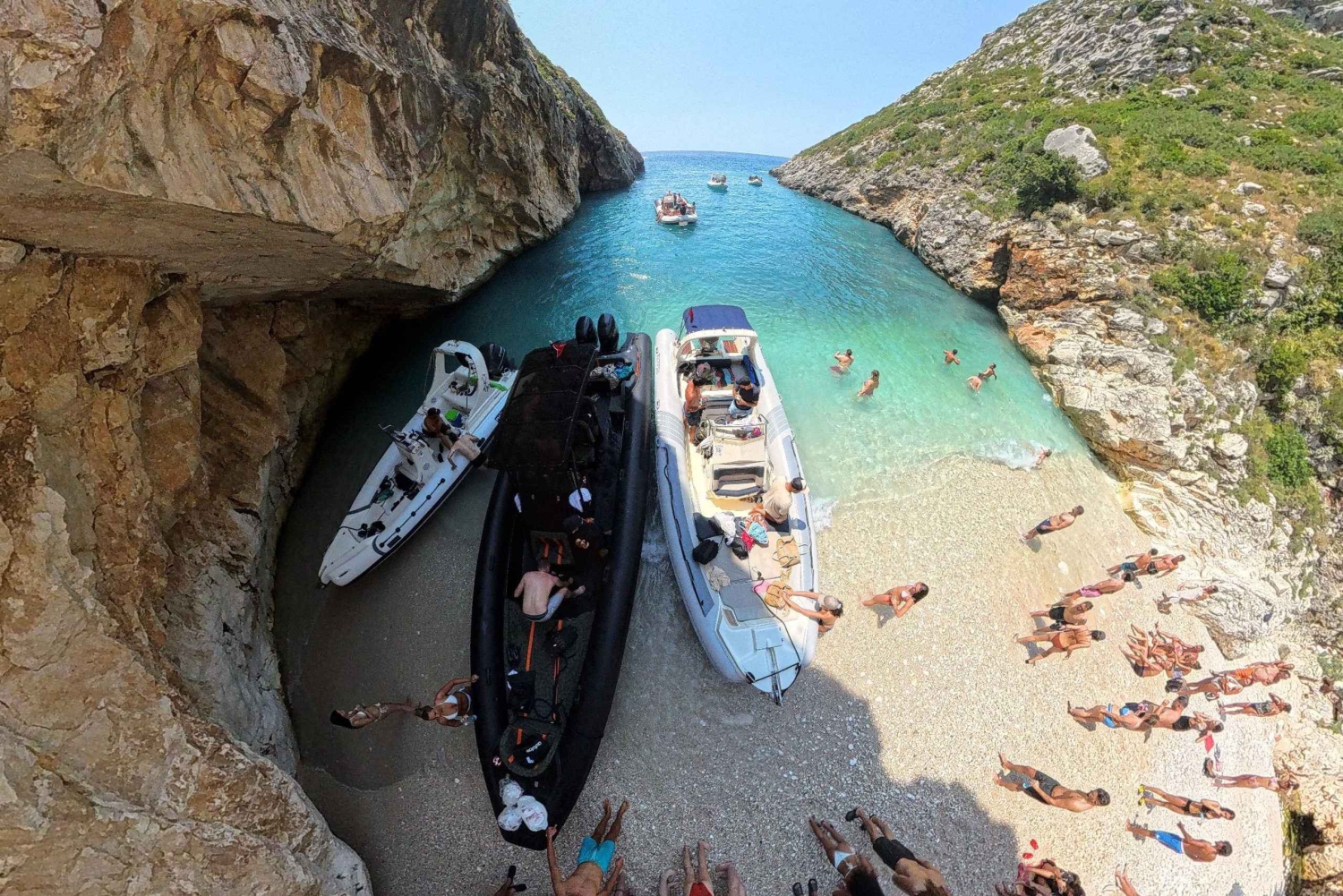 Vlore: avontuur naar de Blauwe Edelsteengrot en verkenning van Grama Bay