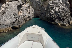 Vlore: Äventyr till Blue Gem Cave och utforskning av Grama Bay