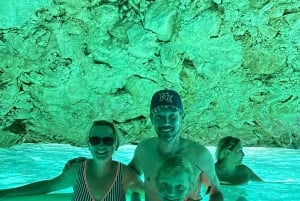 Valona: Grotta Blu, Grotta dei Pirati e Canyon in motoscafo
