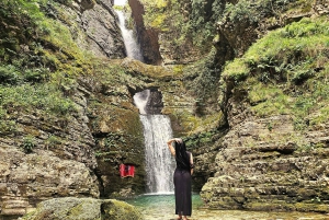 Vlorë: Brataj-brug, Nivica-kloof en Peshtura-waterval