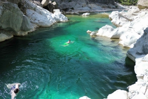 Vlorë: Brataj-brug, Nivica-kloof en Peshtura-waterval