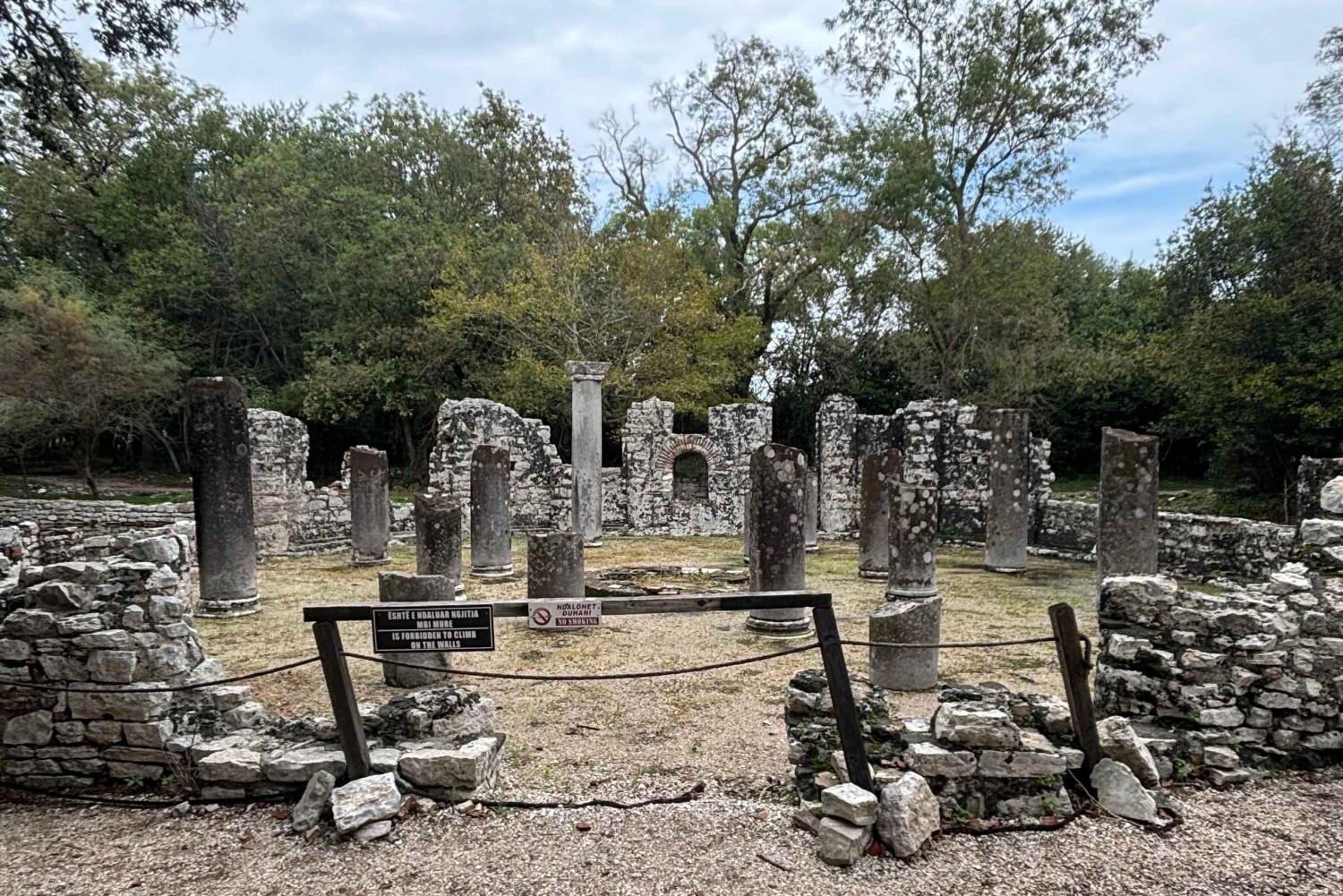 Vlore: dagtour met gids naar Butrint en Gjirokastër