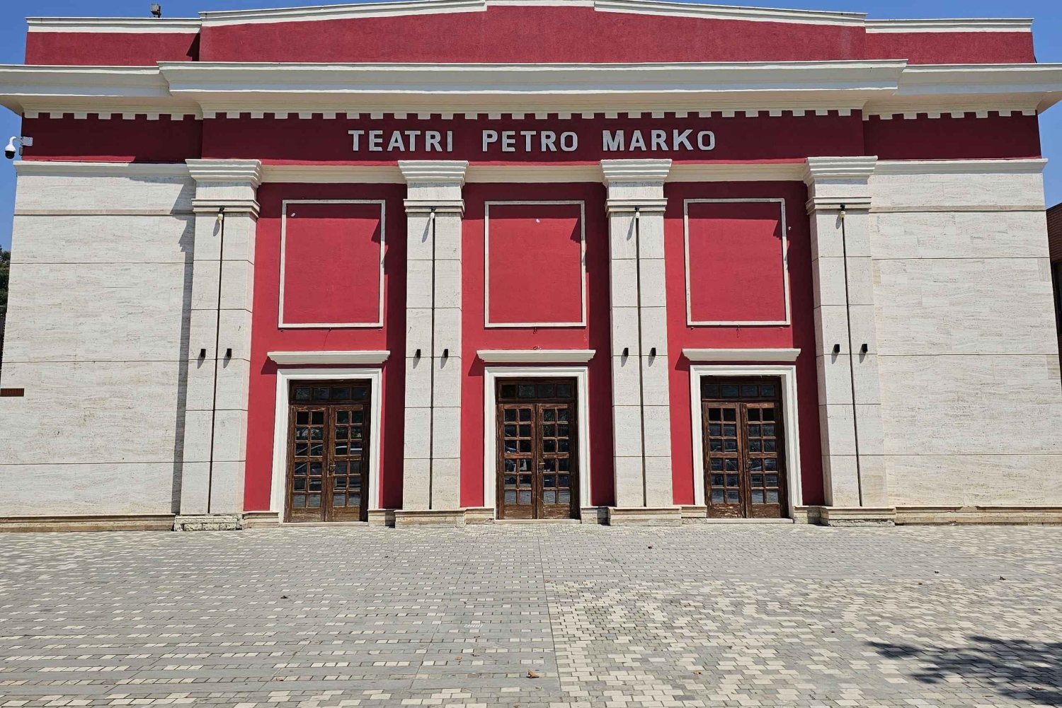 Valona: tour a piedi della città con guida locale