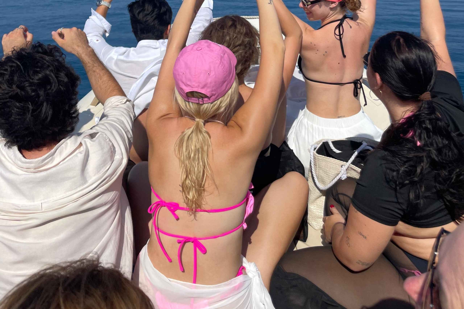 Влёра: исследуйте остров Сазан и пещеру Хаджи Али на скоростном катере