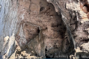 Wlora: Zatoka Grama i jaskinie Karaburun – 8-godzinna wycieczka łodzią motorową