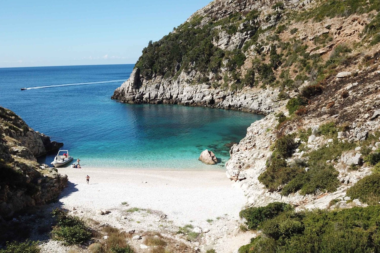 Valona: tour in motoscafo della grotta di Haxhi Ali e della grotta di Dafina