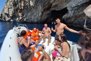 Vlore: speedboottocht Haxhi Ali-grot en Dafina-grot