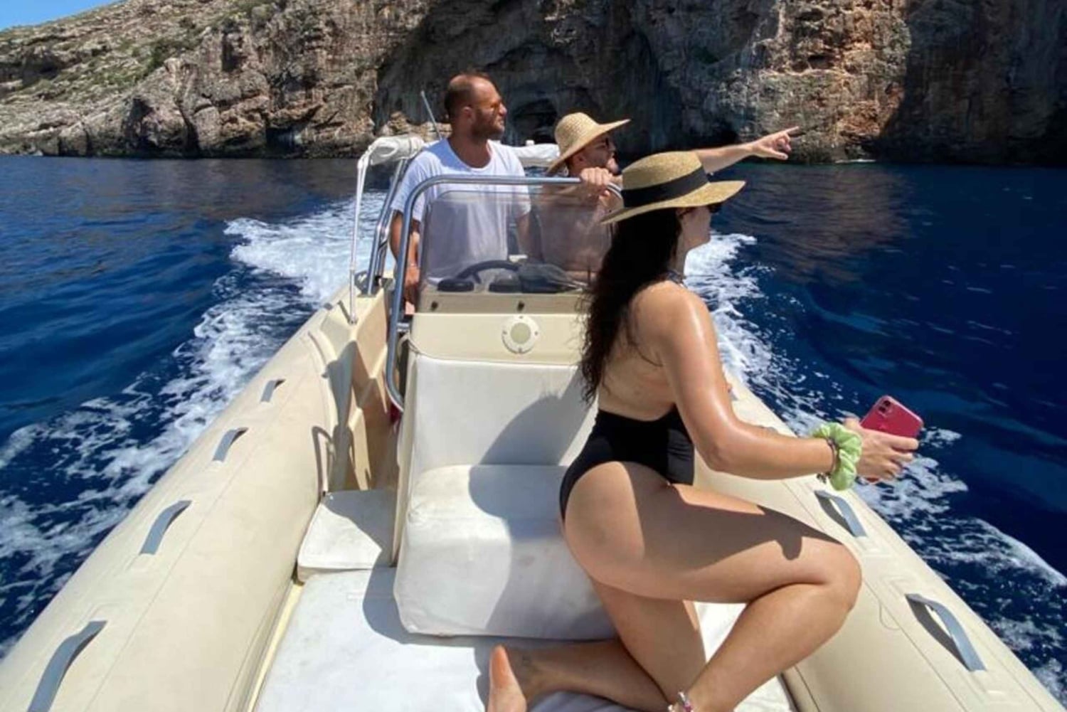 Vlore : grotte de Haxhi Ali, excursion en hors-bord à Karaburun et plongée avec tuba