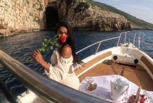 Vlore : grotte de Haxhi Ali, excursion en hors-bord à Karaburun et plongée avec tuba