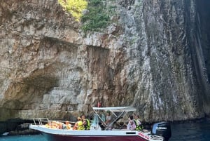 Vlore : grotte de Haxhi Ali, excursion en hors-bord à Karaburun et plongée avec tuba
