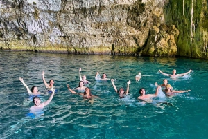 Vlora : grotte de Haxhi Ali, île de Sazan et péninsule de Karaburun