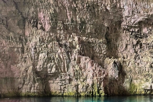 Vlora : grotte de Haxhi Ali, île de Sazan et péninsule de Karaburun