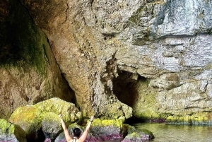 Vlora : grotte de Haxhi Ali, île de Sazan et péninsule de Karaburun
