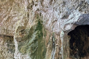 Vlora : grotte de Haxhi Ali, île de Sazan et péninsule de Karaburun