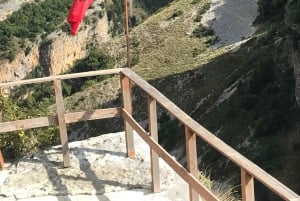 Vlore : Canyon de Nivica, Cascade de Peshtura et Pont de Brataj