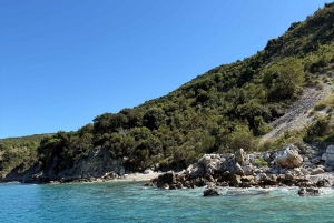 Vlore: Privat bådtur til Sazan-øen og Haxhi Ali-hulen