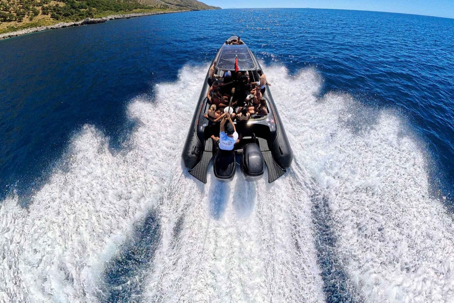 Vlore: Hyr en privat speedboat med skeppare