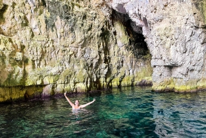 ヴロラ：ハシ アリ洞窟へのプライベート スピードボート ツアー