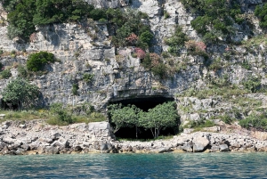 Valona: Tour privato in motoscafo al Parco Marino di Sazan-Karaburun