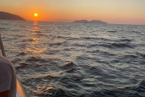 Vlorë: Isola di Sazan, Grotta di Haxhi Ali e tour in barca di Karaburun