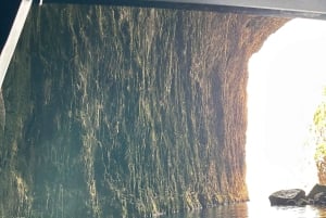 Влёра: остров Сазан и пещера Хаджи Али на скоростном катере