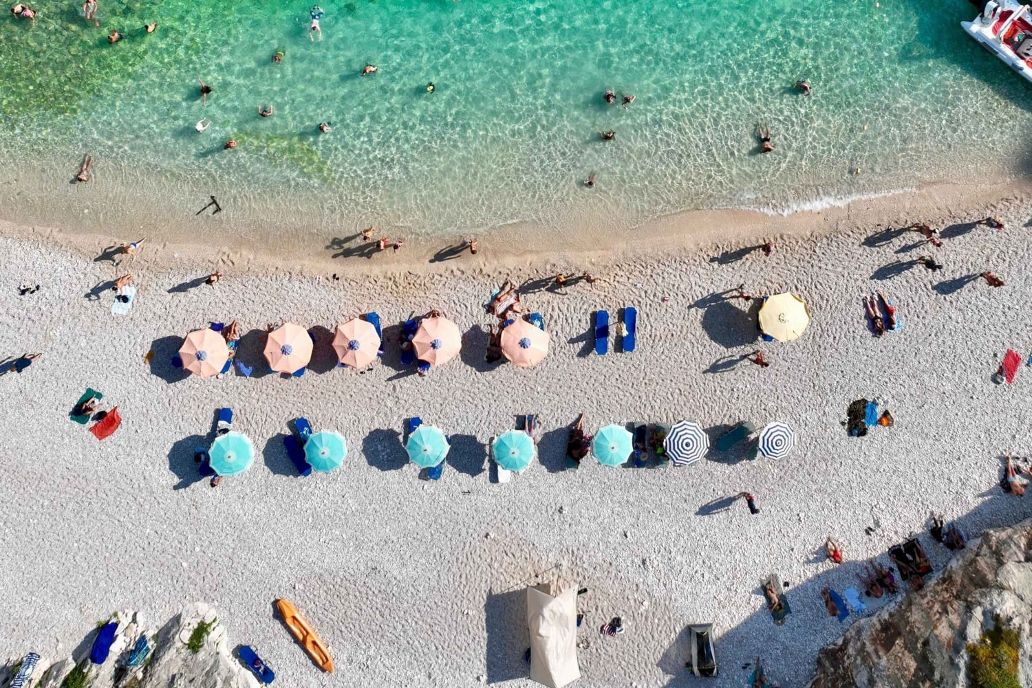 Vlore: Wyspa Sazan, jaskinia Haxhi Ali i rejs wycieczkowy Karaburun