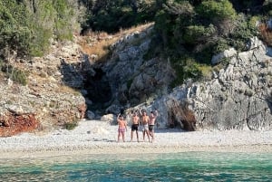 Vlore: Wyspa Sazan, jaskinia Haxhi Ali i rejs wycieczkowy Karaburun