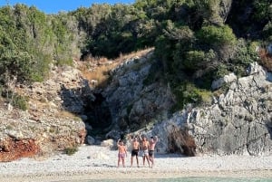 Vlore: Ali-luola pikaveneellä opastettu kierros