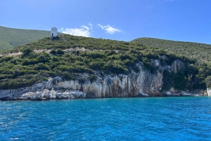 Vlore: Wyspa Sazan i jaskinia Haxhi Ali - wycieczka z przewodnikiem łodzią motorową