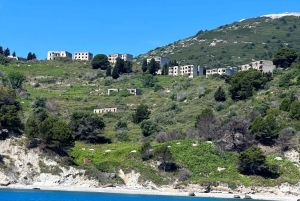 Vlore: Wyspa Sazan i jaskinia Haxhi Ali - wycieczka z przewodnikiem łodzią motorową