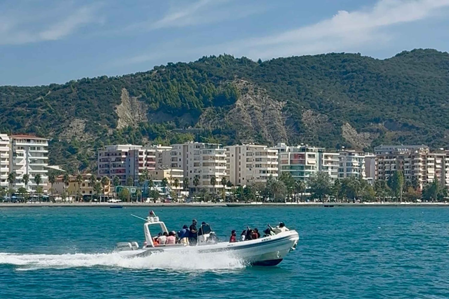 Vlore: Speedboot-Abenteuer zur Insel Sazan und zur Haxhi-Ali-Höhle