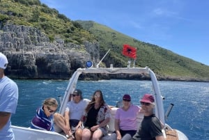 Vlore: Speedboot-Abenteuer zur Insel Sazan und zur Haxhi-Ali-Höhle