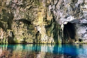 Vlore: Speedboot-Abenteuer zur Insel Sazan und zur Haxhi-Ali-Höhle